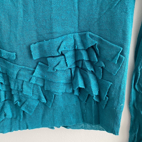 Canadian Designed Line Cardigan - Picture 11 of 15